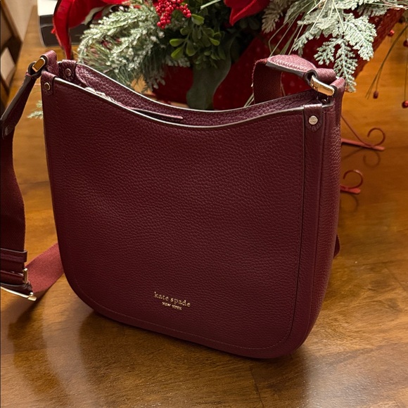 Kate Spade burgundy purse ❤️SALE❤️ - Picture 2 of 10